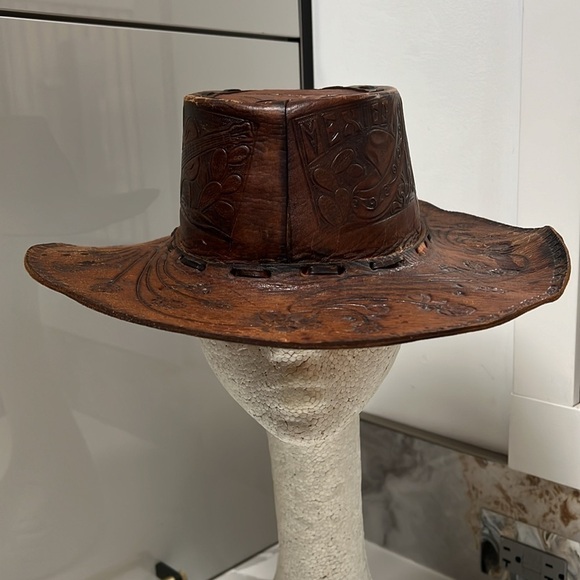 Vintage Leather Hand Tooled Hand Made Leather Western Gaucho Hat Sz 7 1/2 main image 9